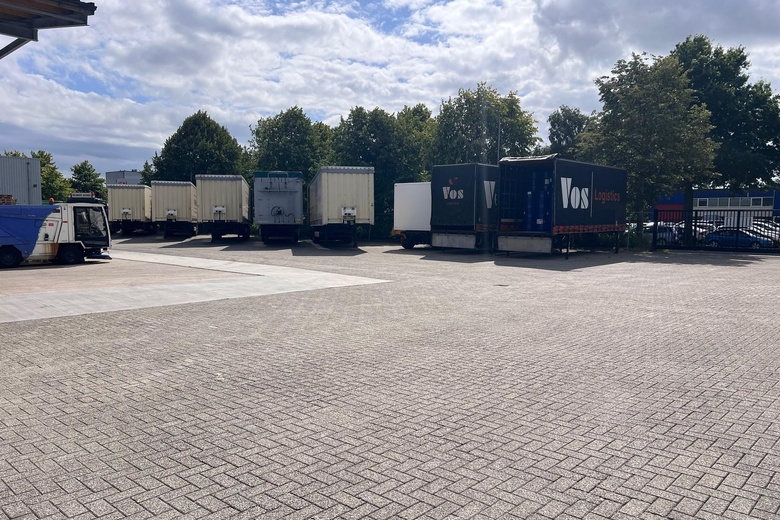BedrijfsruimteaanAziëweg 14<br/> inAssen