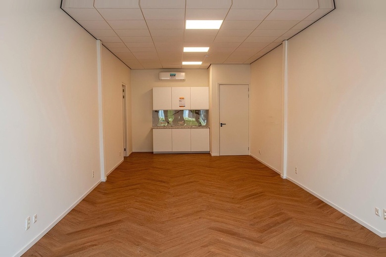 KantoorruimteaanNassaustraat 1 f<br/> inWaalre