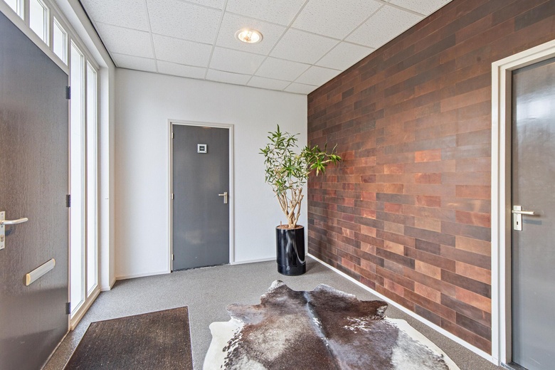 BedrijfsruimteaanZanddonkweg 6<br/> inWaalwijk BedrijfsruimteaanZanddonkweg 6<br/> inWaalwijk