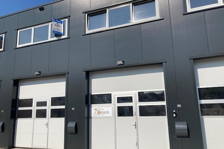 BedrijfsruimteaanNikkelweg 241<br/> inAlphen aan den Rijn BedrijfsruimteaanNikkelweg 241<br/> inAlphen aan den Rijn