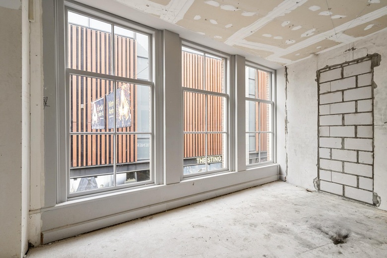 WinkelruimteaanRoggestraat 42<br/> inArnhem WinkelruimteaanRoggestraat 42<br/> inArnhem