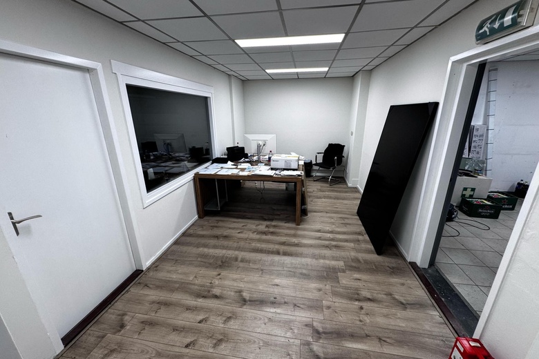 KantoorruimteaanMolenvliet 17<br/> inZwijndrecht