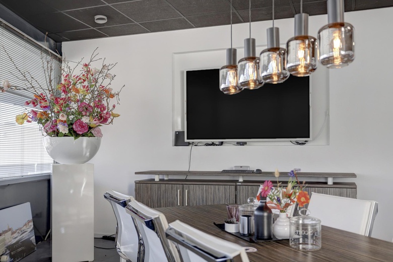 KantoorruimteaanHoogeveenenweg 100<br/> inNieuwerkerk aan den IJssel