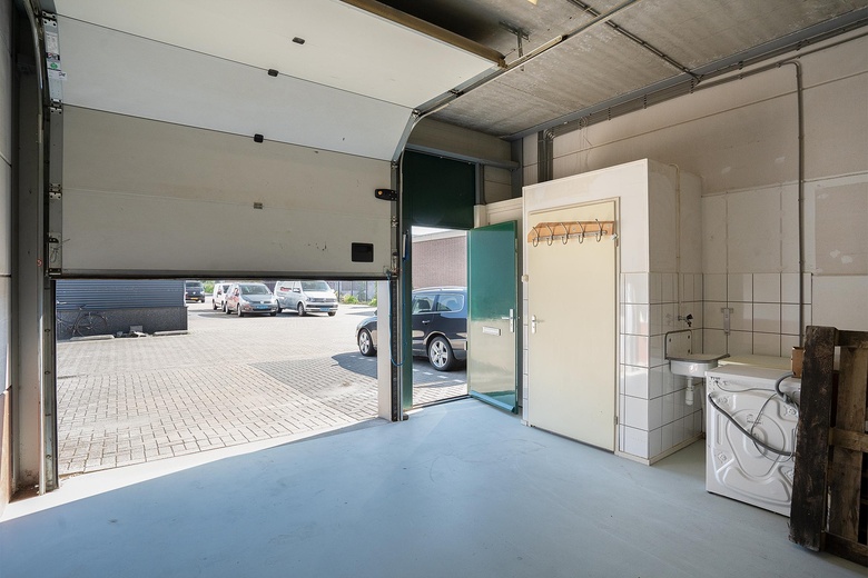 BedrijfsruimteaanCoriet van Alphen-Roosstraat 33<br/> inRotterdam
