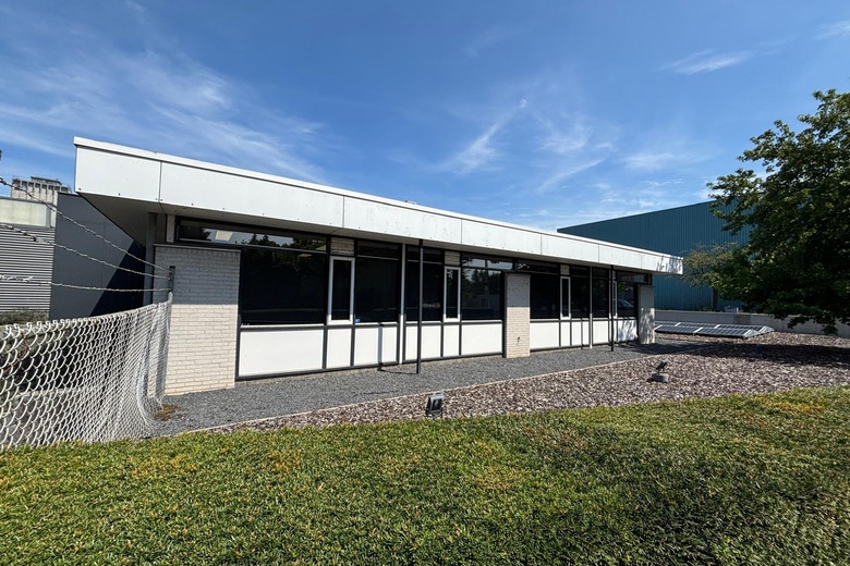 BedrijfsruimteaanFinsestraat 1<br/> inDeventer BedrijfsruimteaanFinsestraat 1<br/> inDeventer