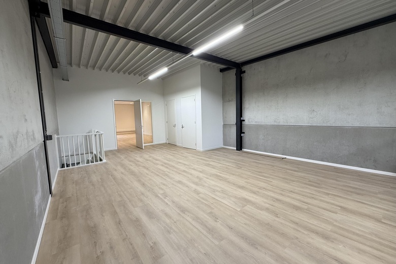 BedrijfsruimteaanAgriport 5 08<br/> inMiddenmeer