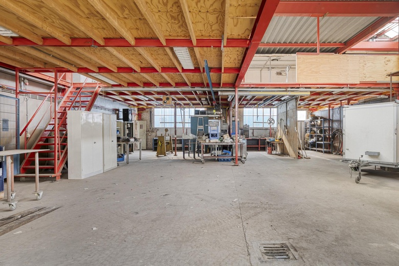 BedrijfsruimteaanIndustrieweg 2 E<br/> inMaassluis BedrijfsruimteaanIndustrieweg 2 E<br/> inMaassluis