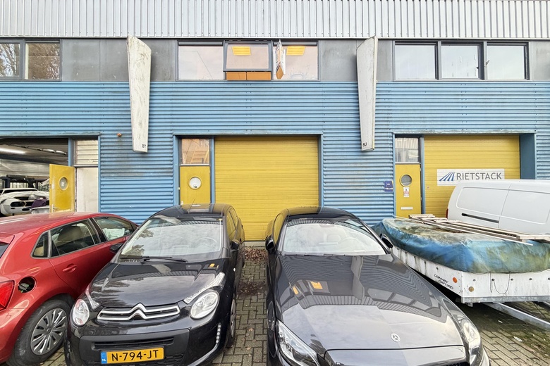 BedrijfsruimteaanNieuw-Zeelandweg 8 T<br/> inAmsterdam