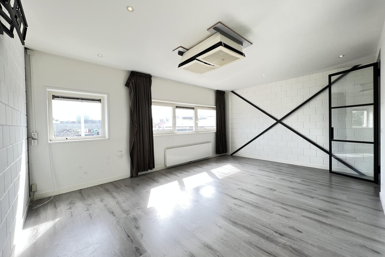 BedrijfsruimteaanMoezelhavenweg 67<br/> inAmsterdam