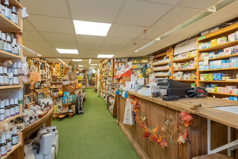 WinkelruimteaanHoofdstraat 206<br/> inSassenheim