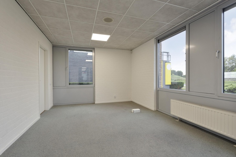 BedrijfsruimteaanProf. Asserweg 22<br/> inWaalwijk