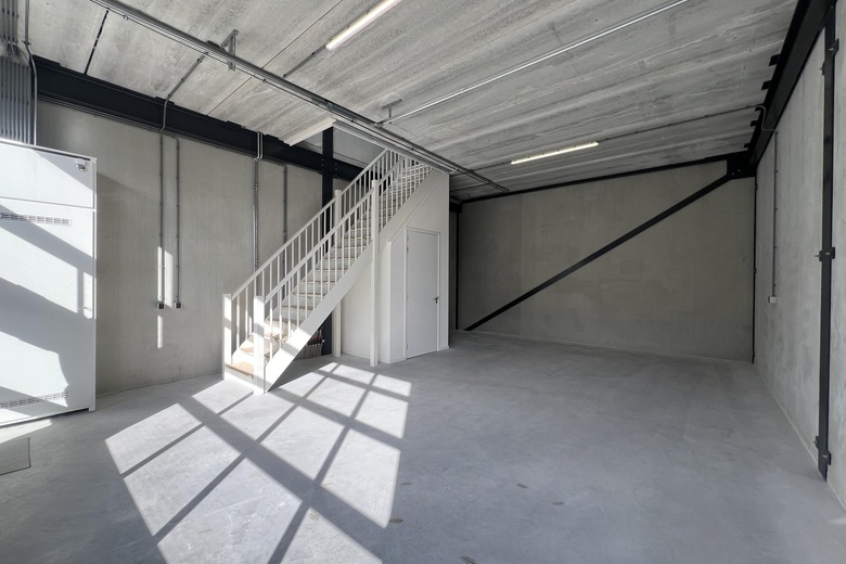 BedrijfsruimteaanLelystraat 70 b<br/> inSliedrecht BedrijfsruimteaanLelystraat 70 b<br/> inSliedrecht