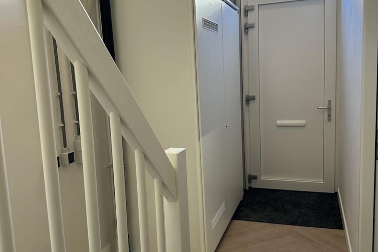 BedrijfsruimteaanVan der Waalsstraat 44<br/> inZoetermeer