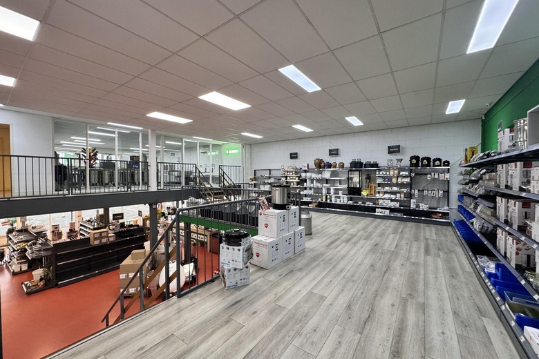 WinkelruimteaanMarkerkant 11 11<br/> inAlmere WinkelruimteaanMarkerkant 11 11<br/> inAlmere
