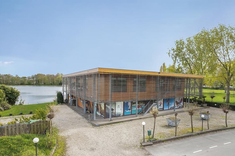 WinkelruimteaanStrandweg 29<br/> inZevenhuizen WinkelruimteaanStrandweg 29<br/> inZevenhuizen