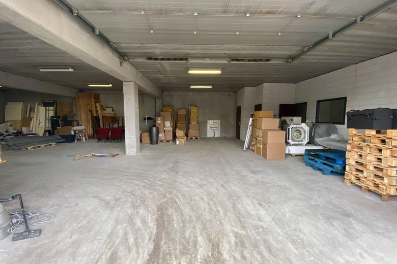 BedrijfsruimteaanElzenweg 19<br/> inWaalwijk BedrijfsruimteaanElzenweg 19<br/> inWaalwijk