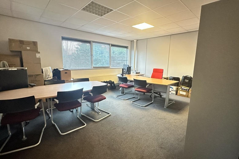 Kantoorruimteaanvan Heemstraweg-west 2<br/> inZaltbommel