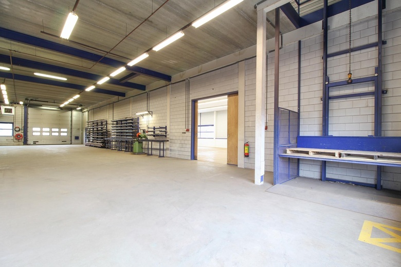BedrijfsruimteaanBoezemweg 23 a<br/> inPijnacker BedrijfsruimteaanBoezemweg 23 a<br/> inPijnacker