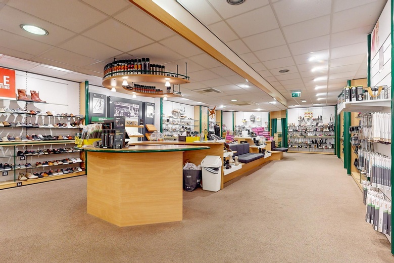 WinkelruimteaanKloosterwandstraat 22<br/> inRoermond WinkelruimteaanKloosterwandstraat 22<br/> inRoermond