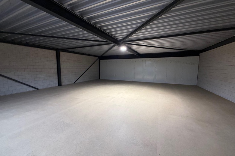 BedrijfsruimteaanMiddelweg 59<br/> inNieuwkuijk