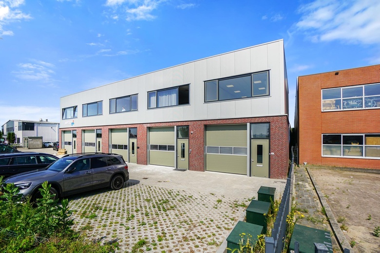 BedrijfsruimteaanMiddelblok 136 d<br/> inGouderak