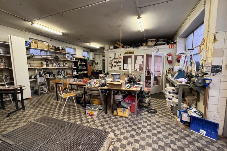 BedrijfsruimteaanNijverheidswerf 23<br/> inBussum