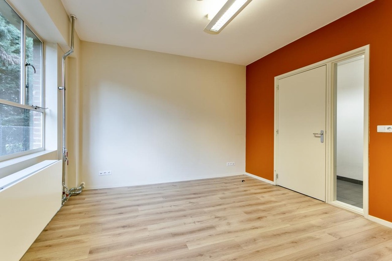 KantoorruimteaanZandfort 17<br/> inHoogerheide KantoorruimteaanZandfort 17<br/> inHoogerheide