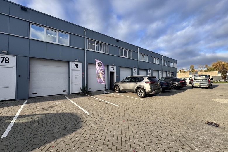 BedrijfsruimteaanZandzuigerstraat 76<br/> inAlmere