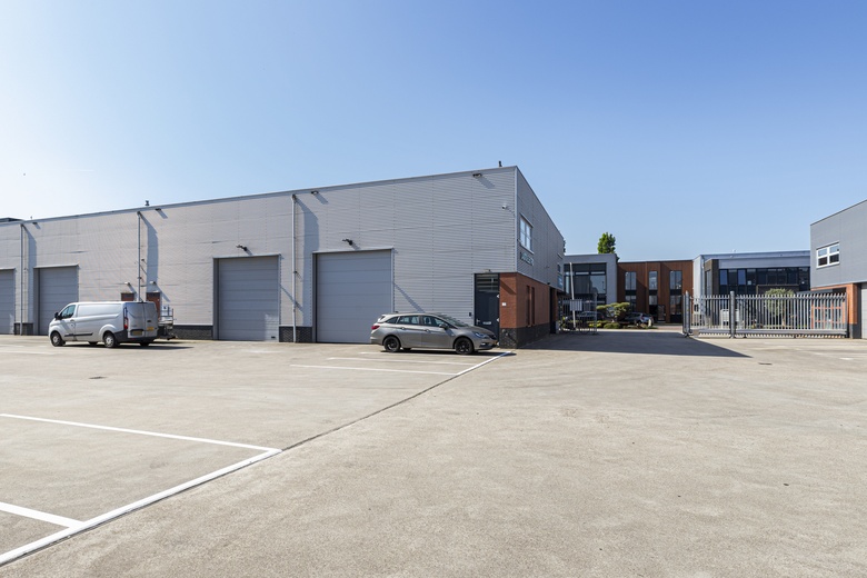 BedrijfsruimteaanAmbachtweg 17<br/> inMoordrecht