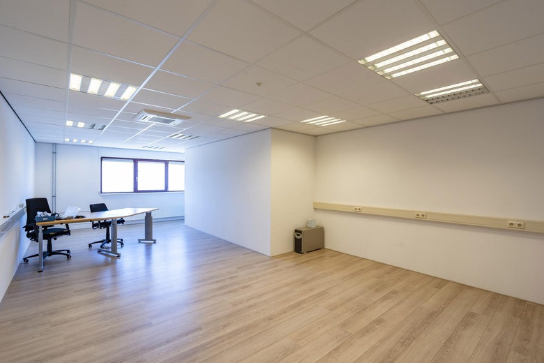 BedrijfsruimteaanMarconiweg 13 A<br/> inZeewolde BedrijfsruimteaanMarconiweg 13 A<br/> inZeewolde
