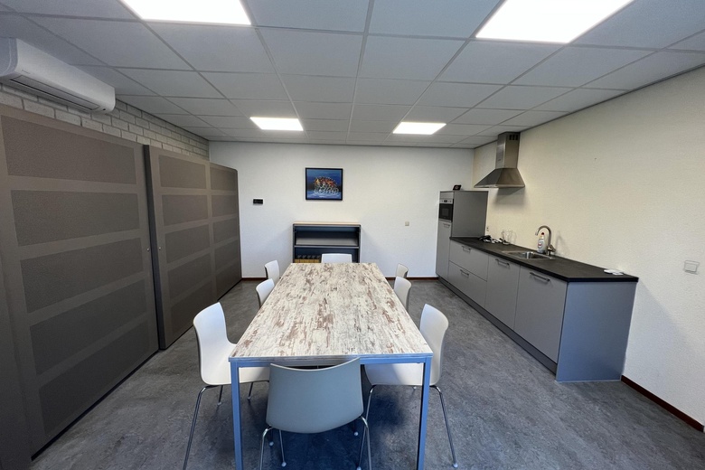 KantoorruimteaanMandenmakerstraat 28<br/> inRidderkerk KantoorruimteaanMandenmakerstraat 28<br/> inRidderkerk
