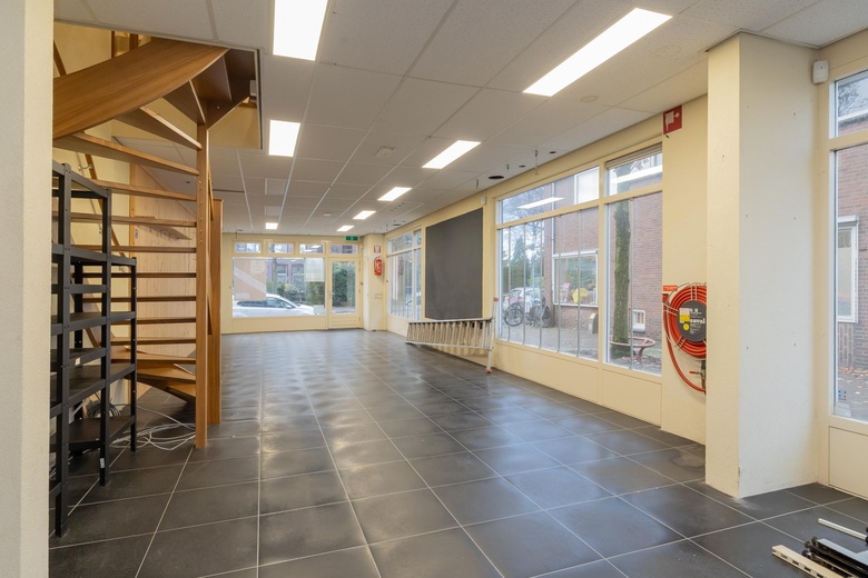 WinkelruimteaanHoofdstraat 144<br/> inSassenheim