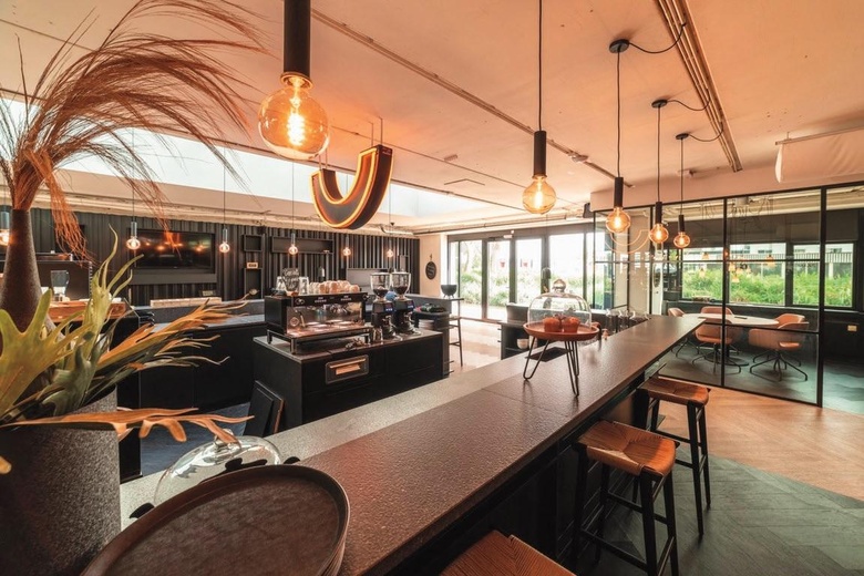 KantoorruimteaanRietbaan 2 - 12<br/> inCapelle aan den IJssel