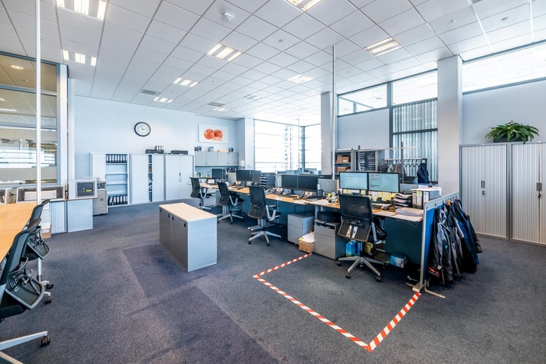 BedrijfsruimteaanSpoorlaan 12<br/> inBarendrecht BedrijfsruimteaanSpoorlaan 12<br/> inBarendrecht