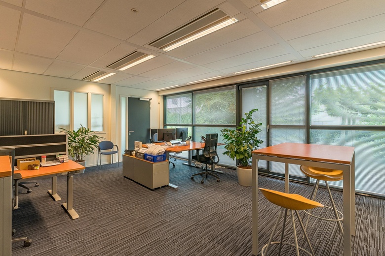 KantoorruimteaanJ.P. Broekhovenstraat 16<br/> inElburg