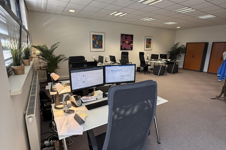 BedrijfsruimteaanVennestraat 22<br/> inLisse