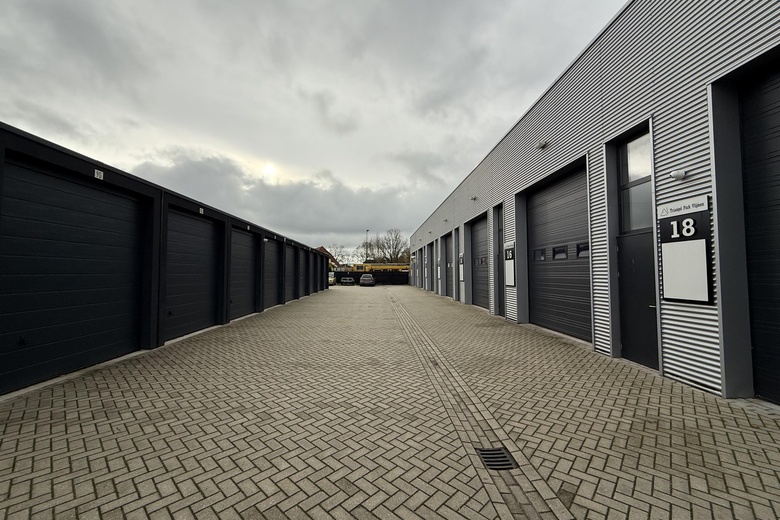 BedrijfsruimteaanNassau Dwarsstraat 18<br/> inVlijmen