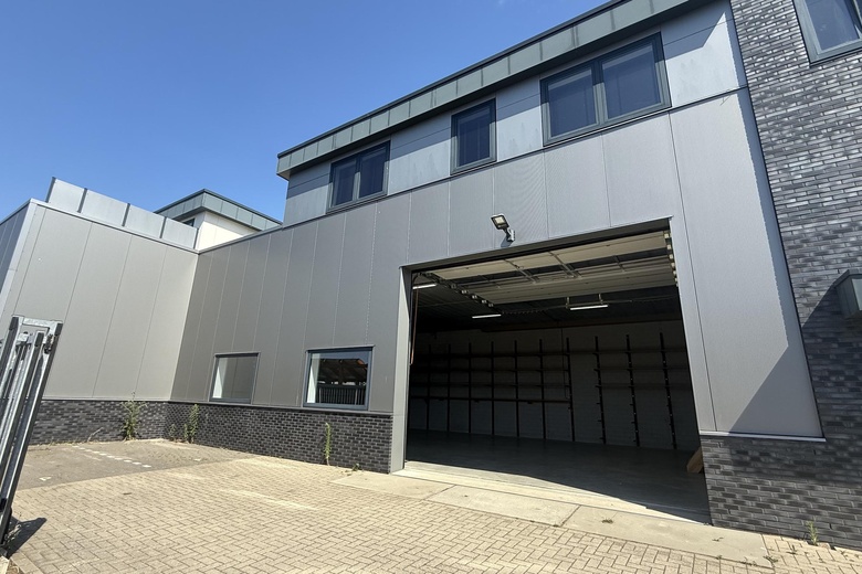 BedrijfsruimteaanDucaatstraat 28<br/> inZaandam BedrijfsruimteaanDucaatstraat 28<br/> inZaandam