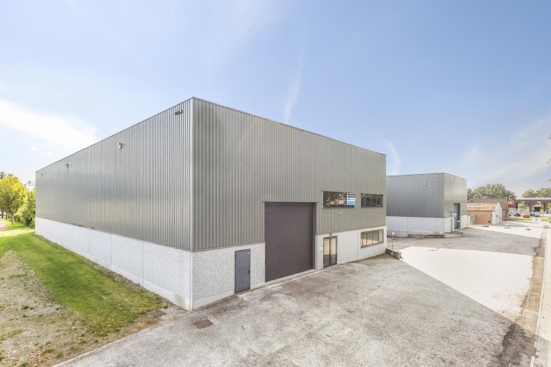 BedrijfsruimteaanHandelsstraat 9<br/> inSittard BedrijfsruimteaanHandelsstraat 9<br/> inSittard