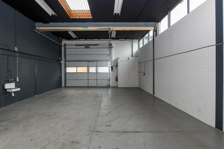 BedrijfsruimteaanEnergiestraat 33<br/> inNaarden BedrijfsruimteaanEnergiestraat 33<br/> inNaarden