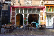 Bekijk foto 4 van Warmoesstraat 4