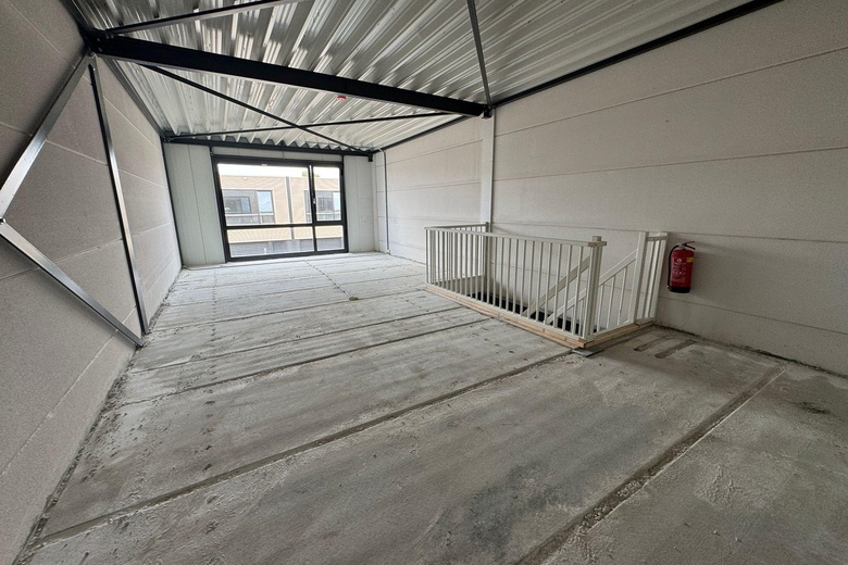 BedrijfsruimteaanHedikhuizerweg 15 A 5<br/> inDen Bosch