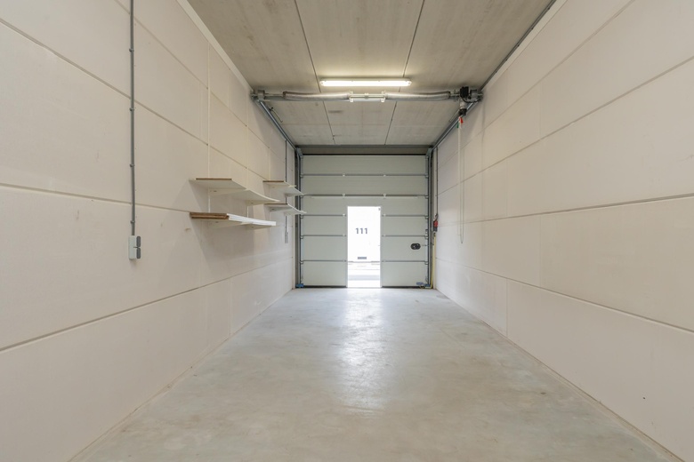 BedrijfsruimteaanVeerpolder 19 077<br/> inWarmond