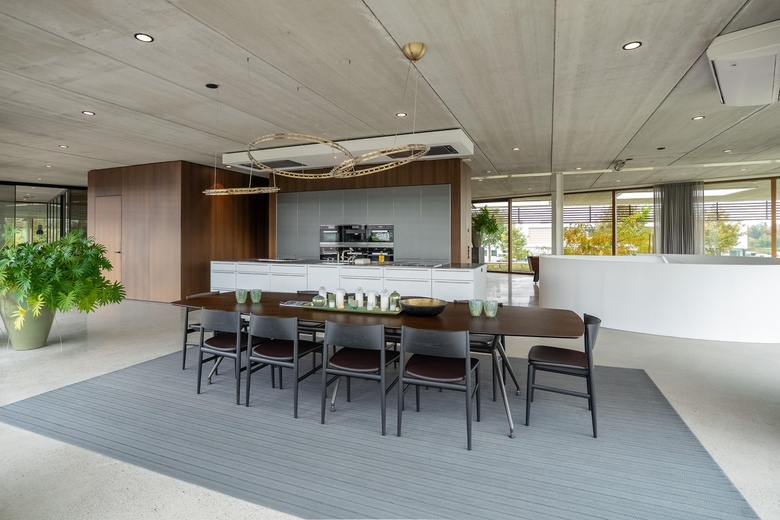 BedrijfsruimteaanRientjesoven 20<br/> inBorne BedrijfsruimteaanRientjesoven 20<br/> inBorne