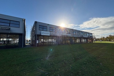 Bekijk foto 2 van Escudo 1 E