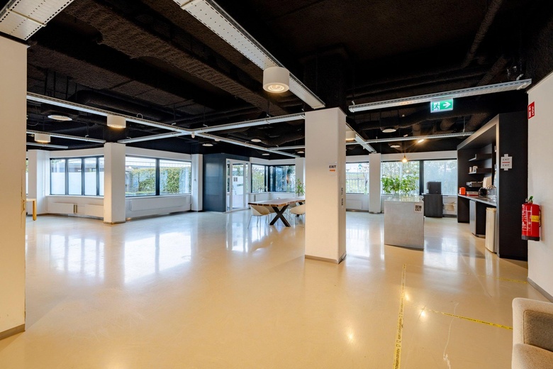 KantoorruimteaanLuttenbergweg 8<br/> inAmsterdam KantoorruimteaanLuttenbergweg 8<br/> inAmsterdam