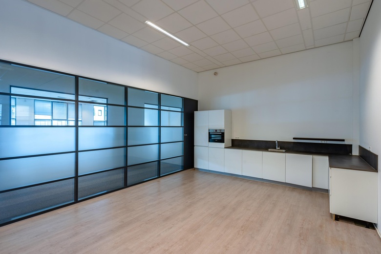 KantoorruimteaanRivium Boulevard 156<br/> inCapelle aan den IJssel KantoorruimteaanRivium Boulevard 156<br/> inCapelle aan den IJssel