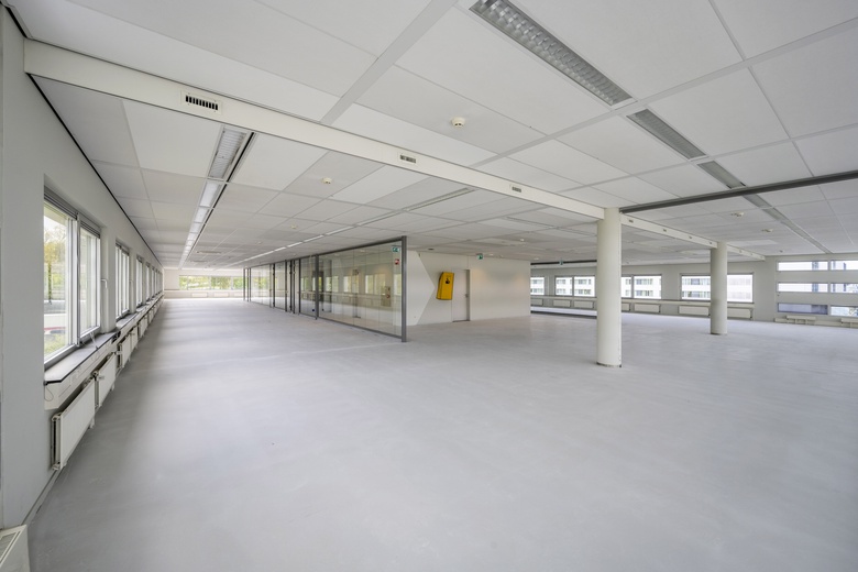 KantoorruimteaanStationsplein-ZW 981<br/> inSchiphol KantoorruimteaanStationsplein-ZW 981<br/> inSchiphol