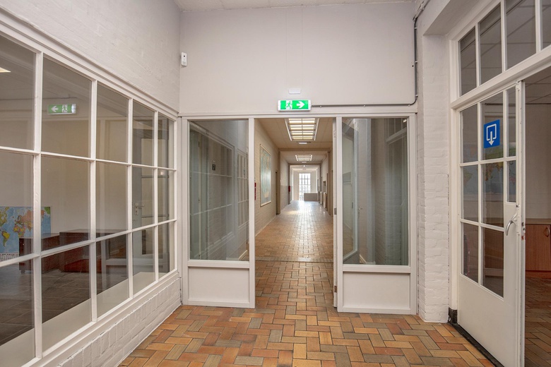 BedrijfsruimteaanAlbert Thijsstraat 19<br/> inEygelshoven BedrijfsruimteaanAlbert Thijsstraat 19<br/> inEygelshoven