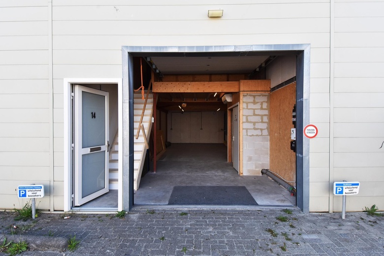BedrijfsruimteaanCobbenhagenstraat 14<br/> inRijswijk BedrijfsruimteaanCobbenhagenstraat 14<br/> inRijswijk